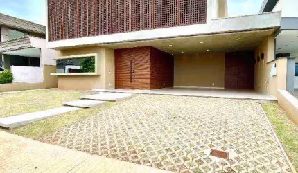 Casa Quinta do Golfe Jardins com 3 suítes , 2 vagas de garagem - Próximo ao Shopping Iguatemi!!