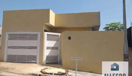 Casa à venda em Potirendaba com 3 dormitórios e 2 vagas de garagem