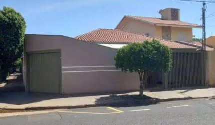 Casa com edícula no Residencial Romano Calil com 2 dormitórios e 2 vagas de garagem - Próximo ao Carrefour !!