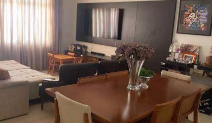 Apartamento à Venda no Edifício Ana Rita: 3 Dormitórios, 1 Vaga de Garagem e Próximo ao Centro!