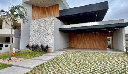 Casa à venda no Condomínio Quinta do Golfe Jardins, com 4 dormitórios, 2 vagas cobertas e piscina! Próximo ao Iguatemi !!