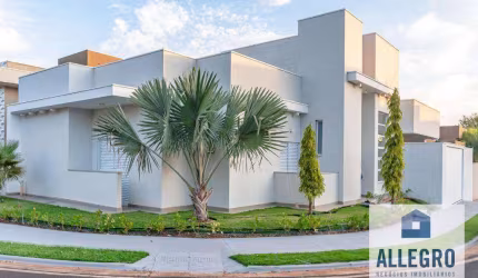 Casa à venda no Cond Village Damha III com 3 Suítes, Garagem Coberta para 2 Carros e Próximo ao Village Mall Galerias!