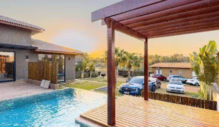 Rancho com 4 dormitórios à venda, 533 m² por R$ 2.900.000 - Condomínio Terra da Barra - Mendonça/SP