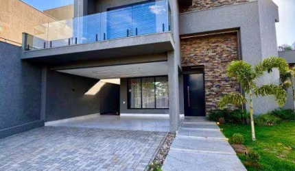 Casa à venda no Golden Park Residence com 4 suítes e 2 vagas de garagem / Próximo a Rod. Washington Luís