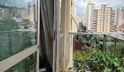 Apartamento à venda no Edifício Cimo com 3 dormitórios e 2 vagas de garagem / Próximo a Av Bady Bassitt