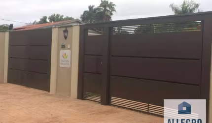 Chácara à venda n Estância São Paulo com 3 dormitórios  e 6 vagas coberta / Atrás do Condomínio Monte Carlo