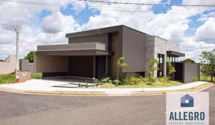 Casa à venda no Village Provence com 3 dormitórios e 2 vagas de garagem / Próximo ao Shopping Iguatemi