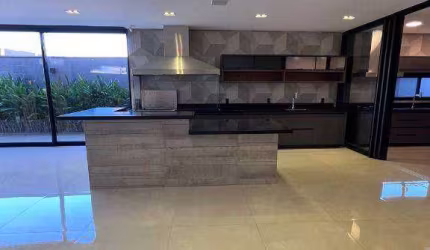 Casa à venda no Golden Park com 4 suítes e 2 vagas de garagem / Próximo a Rod Washington Luís