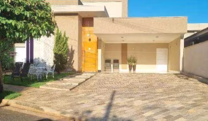 Casa à venda no Gaivota I com 3 suítes e 2 vagas de garagem / Próximo a Represa Municipal