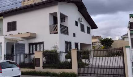 Casa à venda em Souza Cruz - Brusque/SC