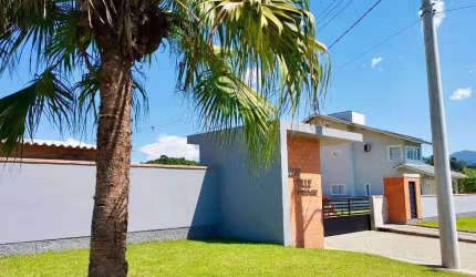 Terreno à venda no bairro Centro em Guabiruba/SC