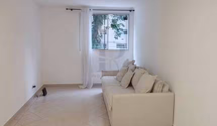 Edf. Vivian - 3. dorm - Aluguel Mobiliado - Ótima Localização