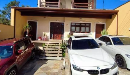 Casa com 3 dormitórios à venda, 315 m² por R$ 1.899.000,00 - Arujázinho IV - Arujá/SP