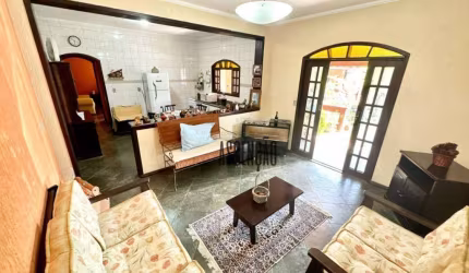 Casa com 3 dormitórios à venda, 186 m² por R$ 1.495.000,00 - Arujá Country Club - Arujá/SP
