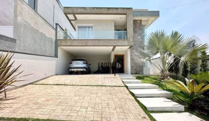 Casa com 3 dormitórios à venda, 240 m² por R$ 2.195.000,00 - Residencial Real Park - Arujá/SP