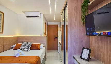 SMART CONVERNÇÕES - TEMPORADA - STUDIO MOBILIADO E CLIMATIZADO EM ARMAÇÃO.