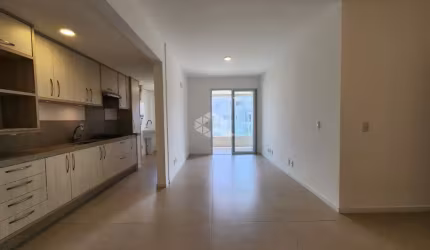 Apartamento de 3 dormitórios sendo 2 suítes em condominio club na Praia do Campeche