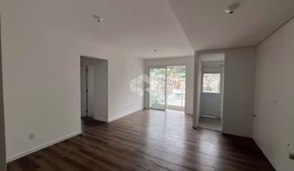 APARTAMENTO MODERNO 2 QUARTOS SENDO 1 SUÍTE 1 VAGA DE GARAGEM NO CENTRO DE FLORIANÓPOLIS/SC