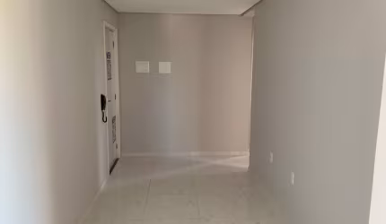 Apartamento 2 dormitórios, 1 suíte no Ribeirão da Ilha