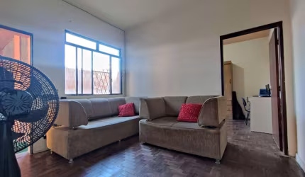 Casa com 3 quartos à venda em Piratininga (Venda Nova), Belo Horizonte , 200 m2 por R$ 377.000
