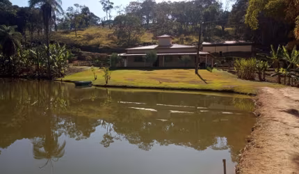 Chácara / sítio com 3 quartos à venda na Zona Rural, Caeté , 250 m2 por R$ 1.100.000