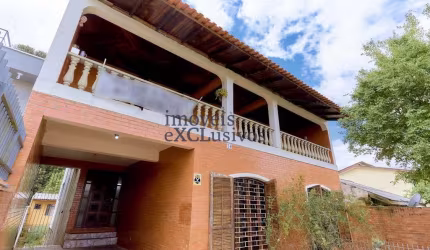 Casa com 5 quartos à venda na Rodolfo Reksidler, 34, São Lourenço, Curitiba por R$ 850.000