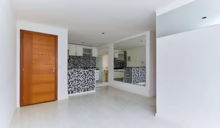 Apartamento com 3 quartos para alugar na Rua Orestes Códega, 563, Pinheirinho, Curitiba por R$ 1.600
