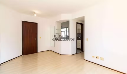 Apartamento com 2 quartos para alugar na Rua Francisco Torres, 381, Centro, Curitiba por R$ 2.200