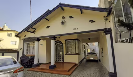 Casa Comercial para alugar, 174.00 m2 por R$5800.00  - Merces - Curitiba/PR