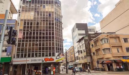 Conjunto Comercial para alugar, 180.00 m2 por R$3800.00  - Centro - Curitiba/PR