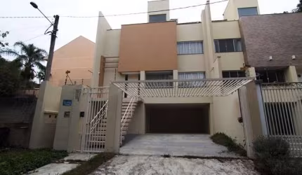 Sobrado com 3 quartos  para alugar, 173.95 m2 por R$5400.00  - Pilarzinho - Curitiba/PR