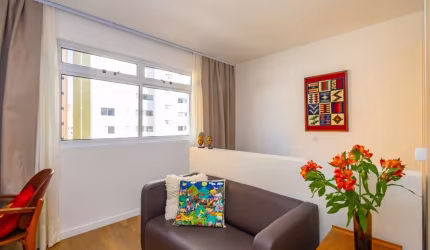 Kitinet com 1 quarto  à venda, 24.02 m2 por R$269000.00  - Centro - Curitiba/PR