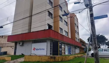 Apartamento com 1 quarto  para alugar, 65.00 m2 por R$1400.00  - Fazendinha - Curitiba/PR