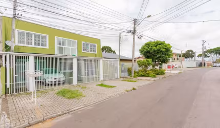 Sobrado com 7 quartos  à venda, 386.00 m2 por R$850000.00  - Fazendinha - Curitiba/PR
