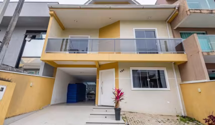 Sobrado com 3 quartos  à venda, 190.00 m2 por R$780000.00  - Cachoeira - Curitiba/PR