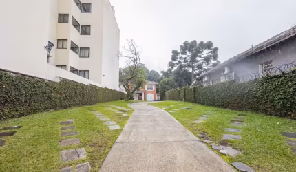 Casa Residencial com 5 quartos  à venda, 305.00 m2 por R$3950000.00  - Juveve - Curitiba/PR