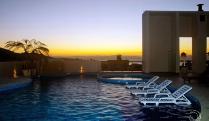 apartamento 3 dormitórios no condomínio Plaza di Roma, Itacurubi, Florianópolis