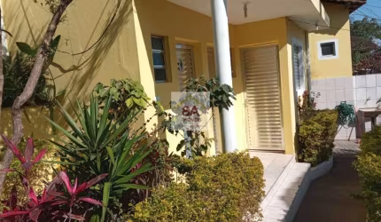 EXCELENTE SOBRADO Á VENDA NA CIDADE ADEMAR !!