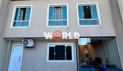 triplex com 3 quartos sendo 1 suite