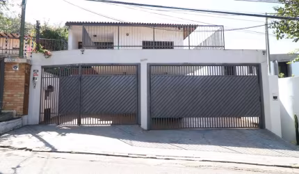 Sobrado para venda com 4 quartos, sendo 2 suítes, 364m²
