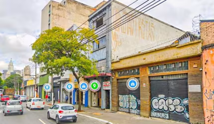 Loja de rua para venda, 743m²