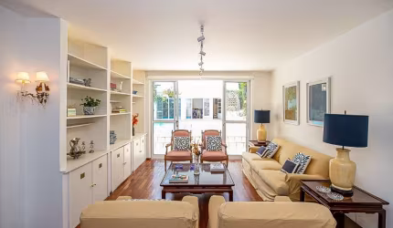 Casa tipo para venda com 4 quartos, sendo 1 suíte, 471m²