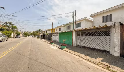 Sobrado para venda com 3 quartos, 178m²