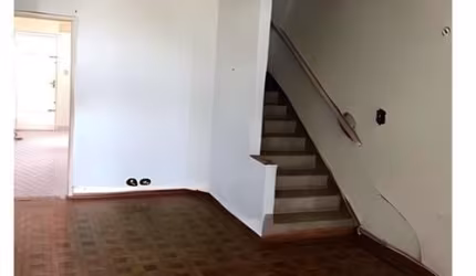 Casa tipo para venda com 2 quartos, 141m²