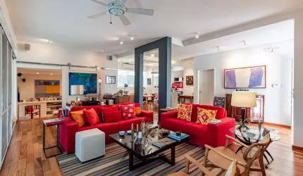 Casa tipo para venda com 3 quartos, sendo 3 suítes, 180m²