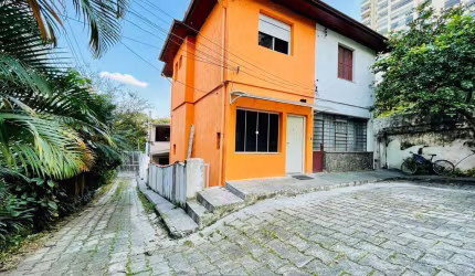 Casa de vila para venda com 3 quartos, sendo 1 suíte, 120m²