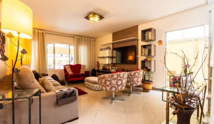 Sobrado para venda com 4 quartos, sendo 2 suítes, 229m²