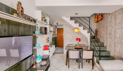 Casa em condomínio para venda com 2 quartos, 80m²
