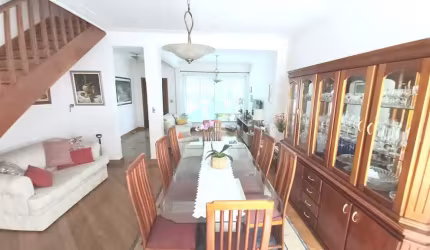 Casa tipo para venda com 3 quartos, sendo 1 suíte, 182m²