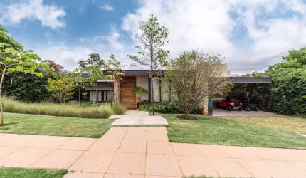 Casa no condomínio Fazenda Dona Carolina para venda com 4 quartos, 452m²